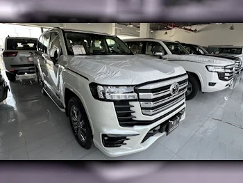 Toyota  Land Cruiser  GXR  2025  Automatic  0 Km  6 Cylinder  Four Wheel Drive (4WD)  SUV  White  With Warranty