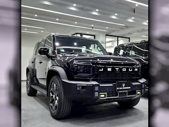 Jetour  T2  Luxury Plus  2025  Automatic  0 Km  4 Cylinder  Four Wheel Drive (4WD)  SUV  Black  With Warranty