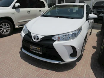 Toyota  Yaris  2022  Automatic  80,000 Km  4 Cylinder  Front Wheel Drive (FWD)  Sedan  White