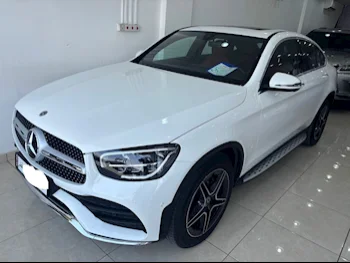 Mercedes-Benz  GLC  200  2021  Automatic  98,000 Km  4 Cylinder  Four Wheel Drive (4WD)  SUV  White
