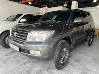 Toyota  Land Cruiser  GX  2010  Automatic  309,000 Km  6 Cylinder  Four Wheel Drive (4WD)  SUV  Gray