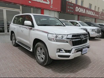 Toyota  Land Cruiser  GXR  2021  Automatic  217,000 Km  8 Cylinder  Four Wheel Drive (4WD)  SUV  White