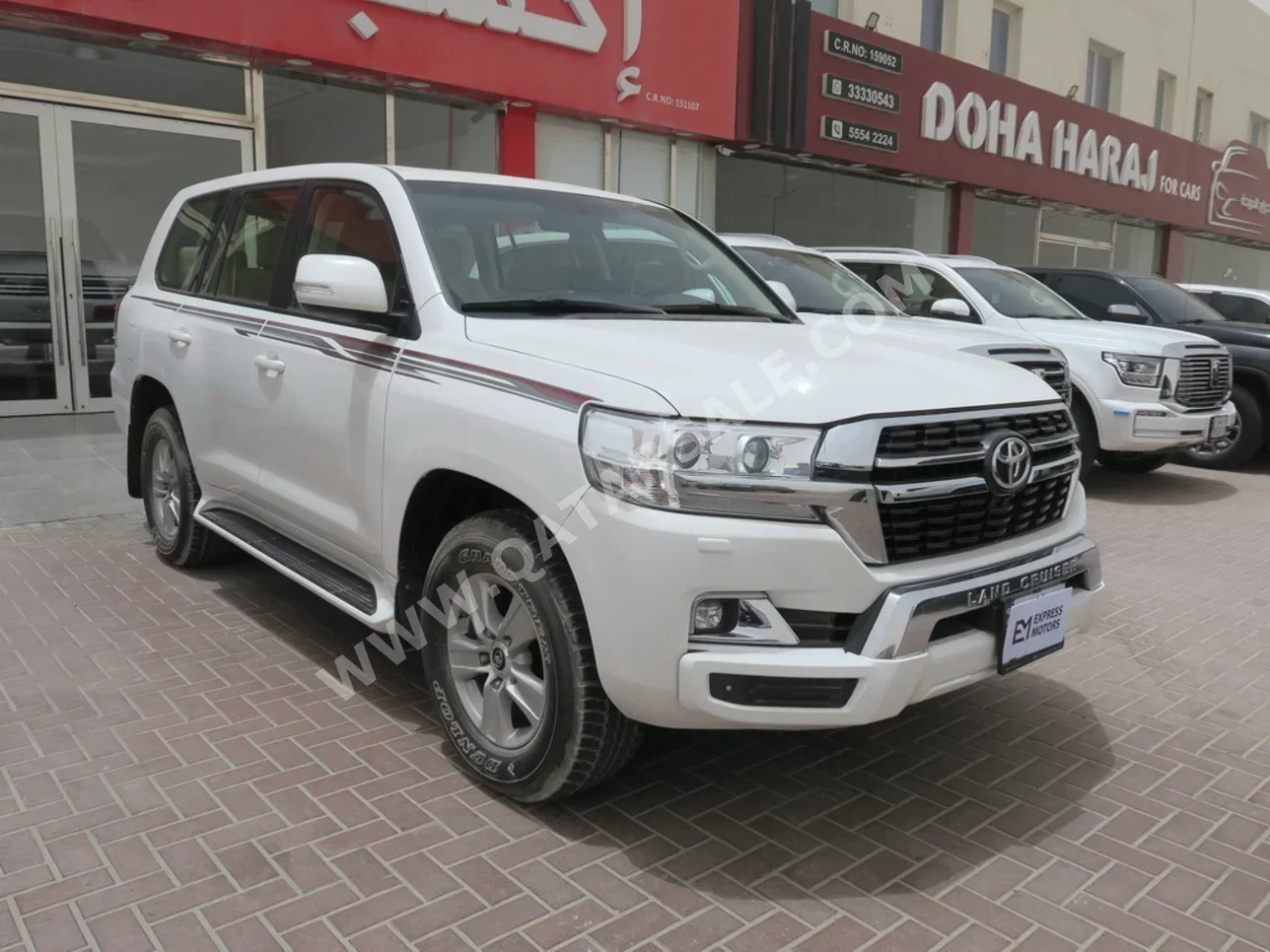 Toyota  Land Cruiser  GXR  2021  Automatic  217,000 Km  8 Cylinder  Four Wheel Drive (4WD)  SUV  White