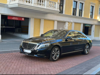 مرسيدس - بنز  اس - كلاس  400  2015  اوتوماتيك  153,000 كم  6 سلندر  دفع خلفي  سيدان  أسود