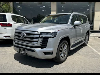 Toyota  Land Cruiser  GXR  2024  Automatic  0 Km  6 Cylinder  Four Wheel Drive (4WD)  SUV  Silver  With Warranty