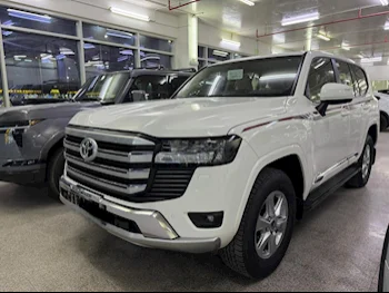 Toyota  Land Cruiser  GXR  2025  Automatic  0 Km  6 Cylinder  Four Wheel Drive (4WD)  SUV  White  With Warranty