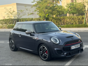 ميني  كوبر  جي سي دبليو  2021  اوتوماتيك  53,000 كم  4 سلندر  سحب امامي  هاتشباك  رمادي  تحت الضمان