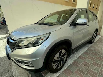 هوندا  سي آر في  2015  اوتوماتيك  98,240 كم  4 سلندر  دفع كلي مستمر  اس يو في  فضي