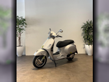 فيسبا  سوبرتيك 300 -  2024 - اللون فضي -  الضمان