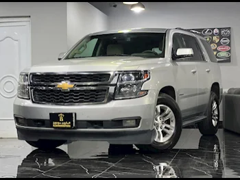 شفروليه  تاهو  ال تي  2017  اوتوماتيك  211,000 كم  8 سلندر  دفع رباعي  اس يو في  فضي