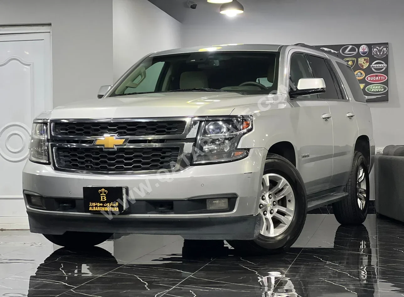 شفروليه  تاهو  ال تي  2017  اوتوماتيك  211,000 كم  8 سلندر  دفع رباعي  اس يو في  فضي