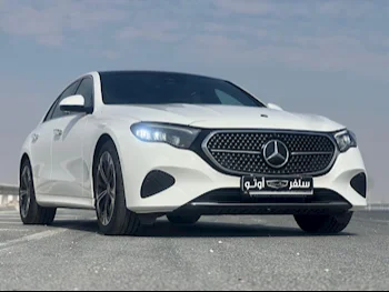 مرسيدس - بنز  اي - كلاس  200  2024  اوتوماتيك  8,500 كم  4 سلندر  دفع خلفي  سيدان  أبيض  تحت الضمان
