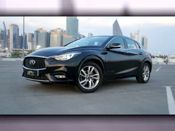 Infiniti  Q  30  2017  Automatic  116,000 Km  4 Cylinder  All Wheel Drive (AWD)  SUV  Black