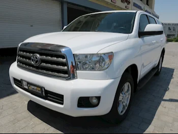 Toyota  Sequoia  2015  Automatic  346,000 Km  8 Cylinder  Four Wheel Drive (4WD)  SUV  White
