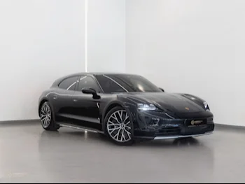 Porsche  Taycan  4 Cross Turismo  2022  Automatic  15,550 Km  0 Cylinder  All Wheel Drive (AWD)  Sedan  Black  With Warranty