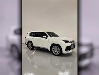 Lexus  LX  600 VIP  2023  Automatic  36,000 Km  6 Cylinder  Four Wheel Drive (4WD)  SUV  White  With Warranty