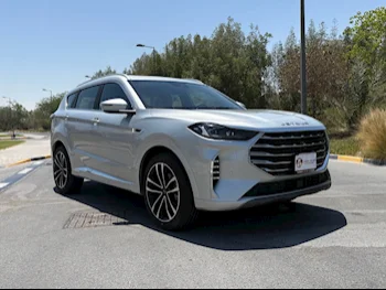 جيتور  اكس 70  بلس  2025  اوتوماتيك  0 كم  4 سلندر  سحب امامي  اس يو في  فضي  تحت الضمان