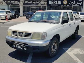 نيسان  بيك أب  2001  عادي  999,999 كم  4 سلندر  دفع خلفي  بيكب  أبيض