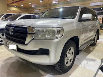 Toyota  Land Cruiser  G  2016  Automatic  285,000 Km  6 Cylinder  Four Wheel Drive (4WD)  SUV  Silver