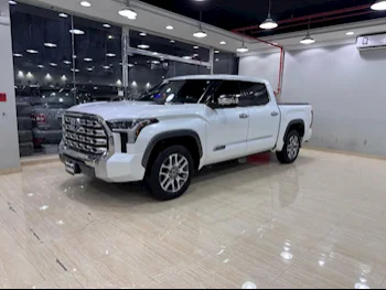 Toyota  Tundra  Edition 1794  2023  Automatic  20,000 Km  8 Cylinder  Four Wheel Drive (4WD)  Pick Up  White  With Warranty