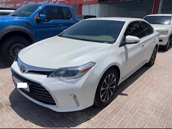 Toyota  Avalon  XLE  2016  Automatic  93,000 Km  6 Cylinder  Front Wheel Drive (FWD)  Sedan  White