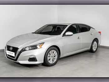 Nissan  Altima  2.5 S  2022  Automatic  59,928 Km  4 Cylinder  Front Wheel Drive (FWD)  Sedan  Silver  With Warranty