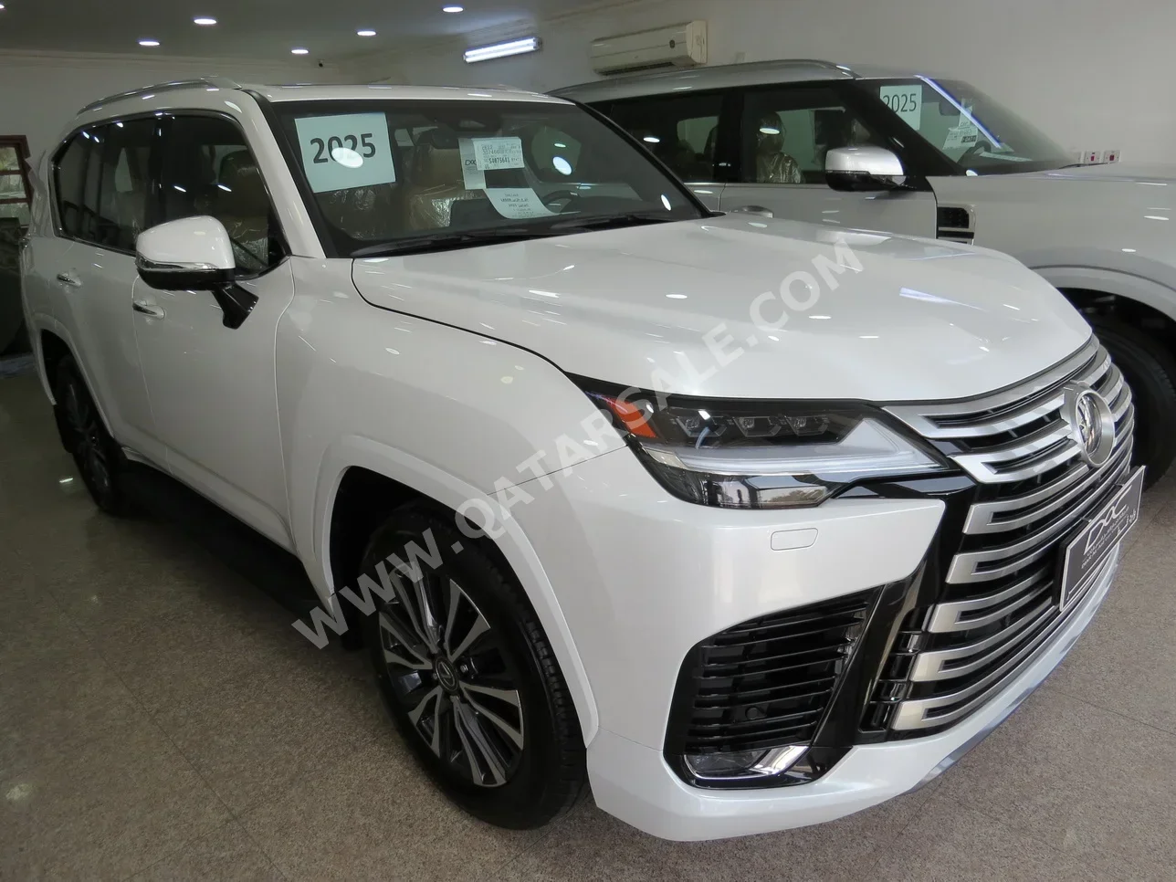 لكزس  ال اكس  600 لكجري  2025  اوتوماتيك  0 كم  6 سلندر  دفع رباعي  اس يو في  أبيض  تحت الضمان