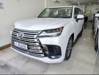 لكزس  ال اكس  600 لكجري  2025  اوتوماتيك  0 كم  6 سلندر  دفع رباعي  اس يو في  أبيض لؤلؤي  تحت الضمان