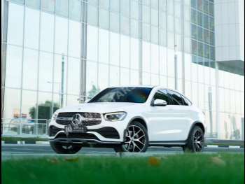 Mercedes-Benz  GLC  300  2021  Automatic  83,000 Km  4 Cylinder  Four Wheel Drive (4WD)  SUV  White