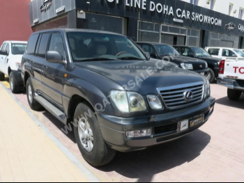 Lexus  LX  470  2004  Automatic  349,000 Km  8 Cylinder  Four Wheel Drive (4WD)  SUV  Gray