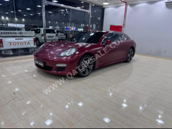 Porsche  Panamera  S  2013  Automatic  153,000 Km  8 Cylinder  Rear Wheel Drive (RWD)  Sedan  Maroon