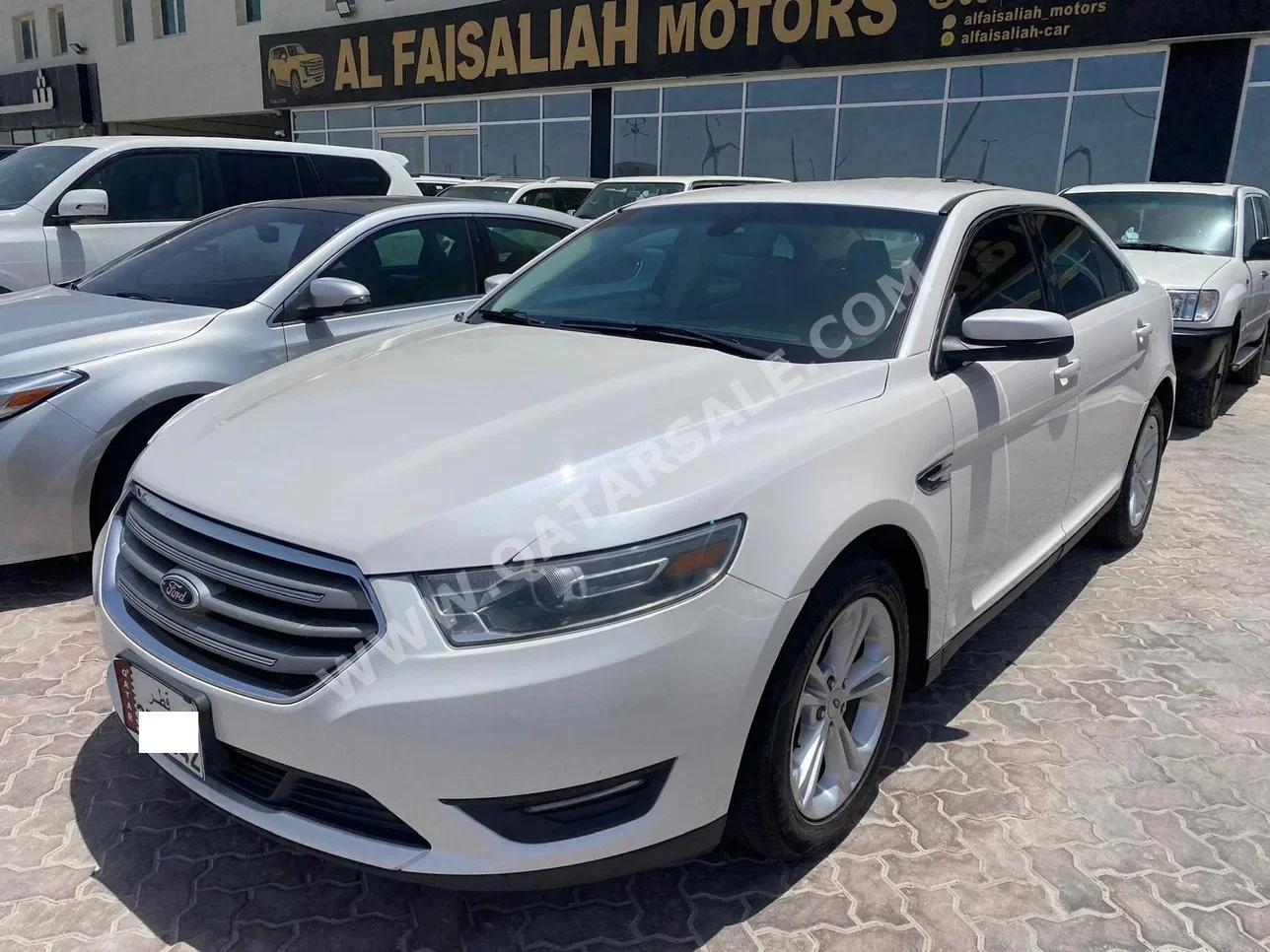 Ford  Taurus  SE  2016  Automatic  290,000 Km  6 Cylinder  Rear Wheel Drive (RWD)  Sedan  White