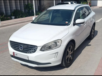 فولفو  اكس سي  60  2014  اوتوماتيك  107,000 كم  6 سلندر  دفع كلي مستمر  اس يو في  أبيض
