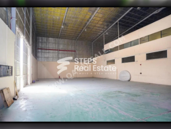 مخازن و مستودعات - الريان  - المنطقة الصناعية  -المساحة: 2000 متر مربع