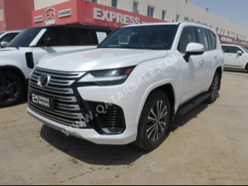 Lexus  LX  600 Luxury  2025  Automatic  0 Km  6 Cylinder  Four Wheel Drive (4WD)  SUV  White  With Warranty