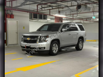 شفروليه  تاهو  ال تي  2017  اوتوماتيك  215,000 كم  8 سلندر  دفع رباعي  اس يو في  فضي