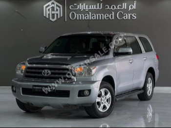 Toyota  Sequoia  2011  Automatic  330,000 Km  8 Cylinder  Four Wheel Drive (4WD)  SUV  Gray