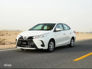 Toyota  Yaris  2022  Automatic  58,000 Km  4 Cylinder  Front Wheel Drive (FWD)  Sedan  White