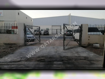 مخازن و مستودعات - الوكرة  - بركة العوامر  -المساحة: 1000 متر مربع