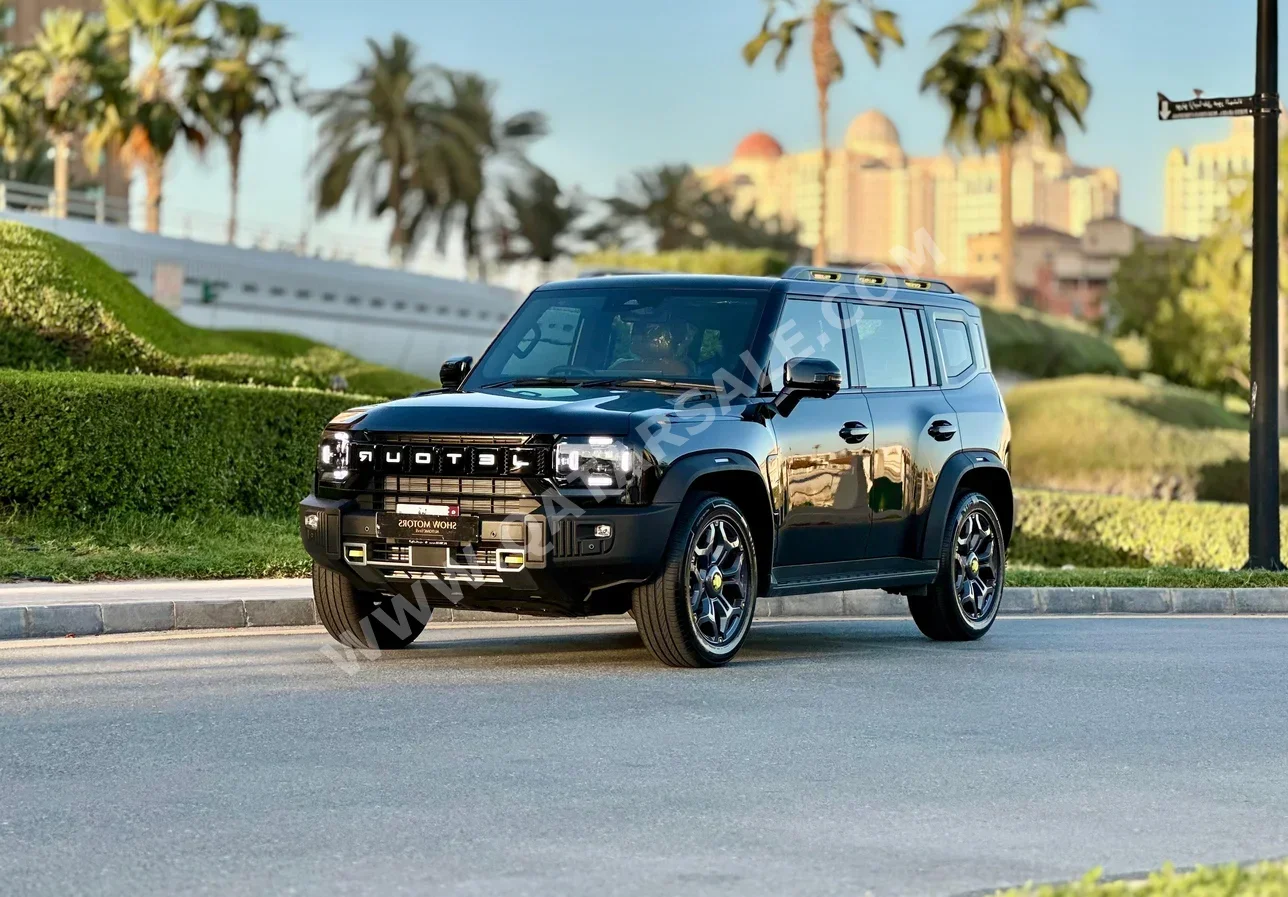 Jetour  T2  Luxury  2025  Automatic  2,000 Km  4 Cylinder  Four Wheel Drive (4WD)  SUV  Black  With Warranty