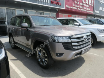 Toyota  Land Cruiser  GXR  2025  Automatic  0 Km  6 Cylinder  Four Wheel Drive (4WD)  SUV  Bronze  With Warranty