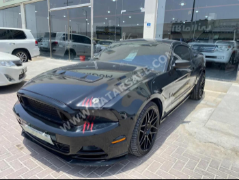 Ford  Mustang  2014  Automatic  157,000 Km  6 Cylinder  Rear Wheel Drive (RWD)  Coupe / Sport  Black