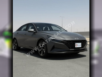 Hyundai  Elantra  2025  Automatic  0 Km  4 Cylinder  Front Wheel Drive (FWD)  Sedan  Gray  With Warranty