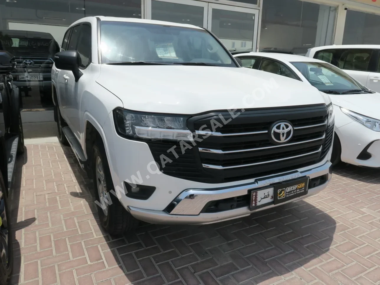 Toyota  Land Cruiser  GX  2022  Automatic  171,000 Km  6 Cylinder  Four Wheel Drive (4WD)  SUV  White