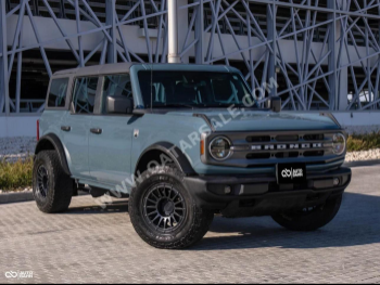 فورد  برونكو  بيغ بيند  2021  اوتوماتيك  70,000 كم  4 سلندر  دفع رباعي  اس يو في  ازرق