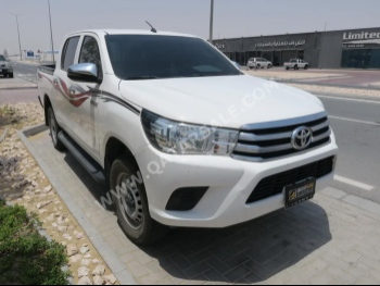 Toyota  Hilux  2020  Manual  130,000 Km  4 Cylinder  Four Wheel Drive (4WD)  Pick Up  White