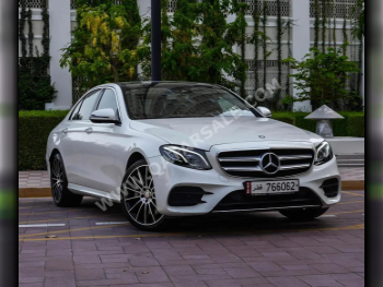 Mercedes-Benz  E-Class  400  2017  Automatic  30,000 Km  6 Cylinder  Rear Wheel Drive (RWD)  Sedan  White