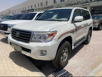 Toyota  Land Cruiser  GX  2009  Automatic  445,000 Km  6 Cylinder  Four Wheel Drive (4WD)  SUV  White