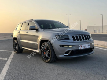 جييب  شيروكي  سبورت  2015  اوتوماتيك  153,000 كم  8 سلندر  دفع رباعي  اس يو في  فضي