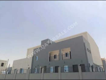 مخازن و مستودعات - الوكرة  - بركة العوامر  -المساحة: 450 متر مربع